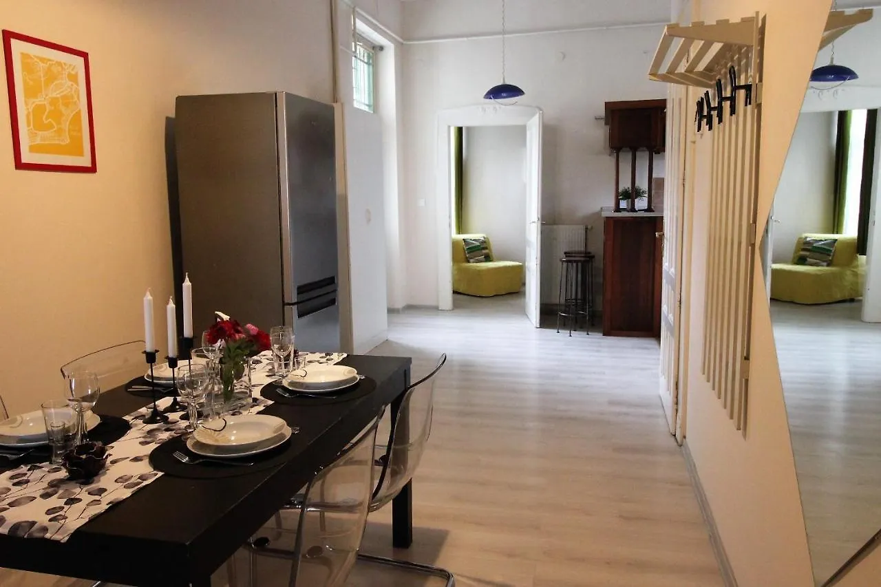 Budapesteasyflat Wesselenyi Ungaria