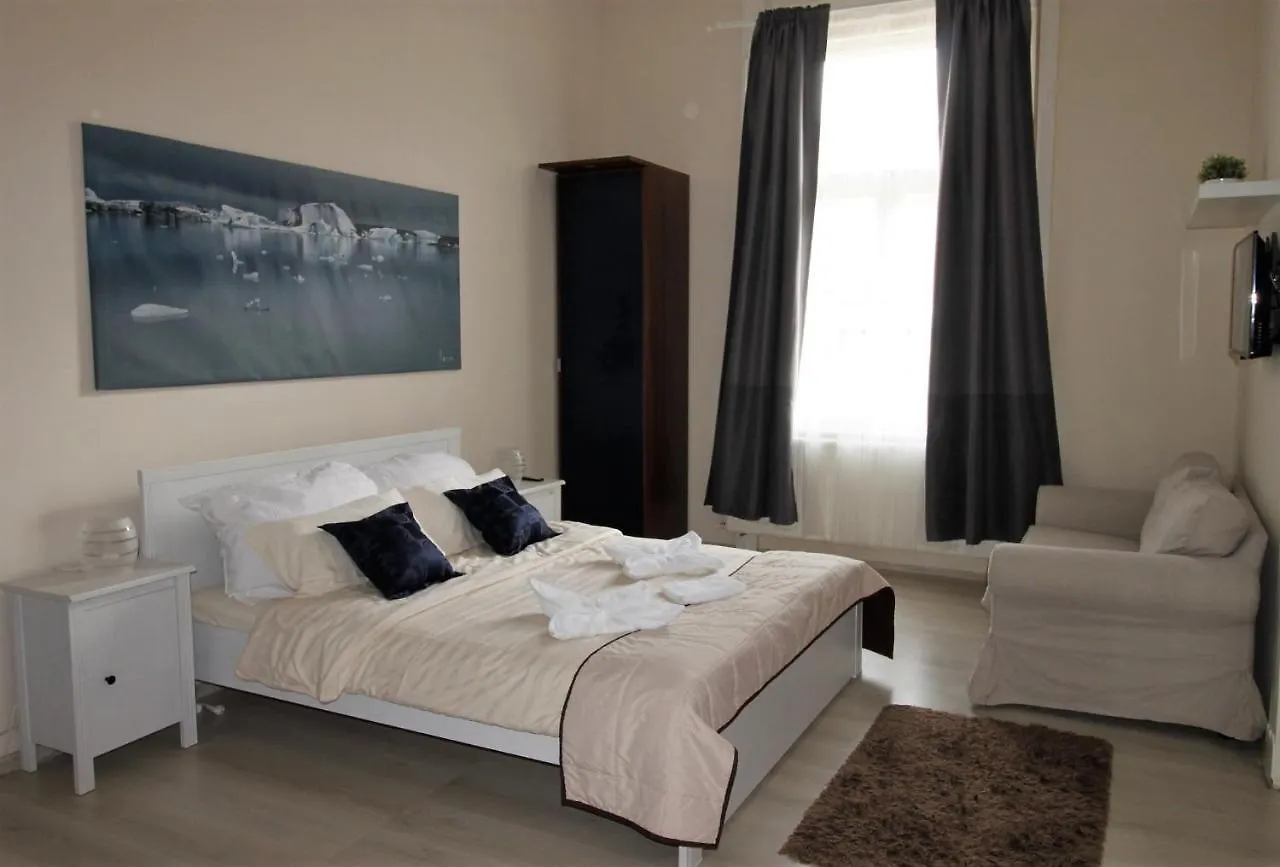 Budapesteasyflat Wesselenyi